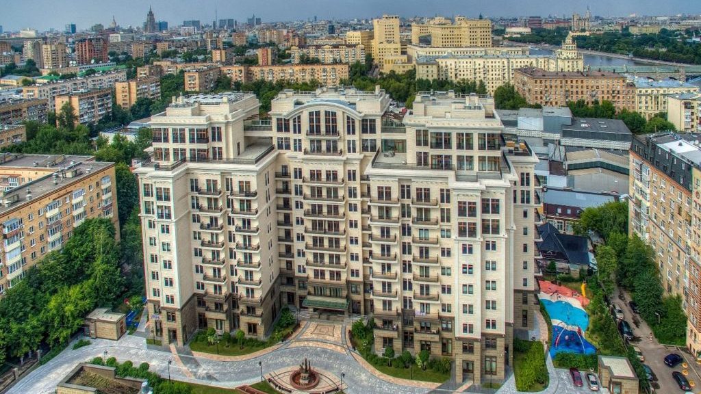 В каком районе Москвы лучше приобрести однокомнатную квартиру?